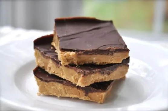Peanut Butter Squares без выпечки — рецепт с фото